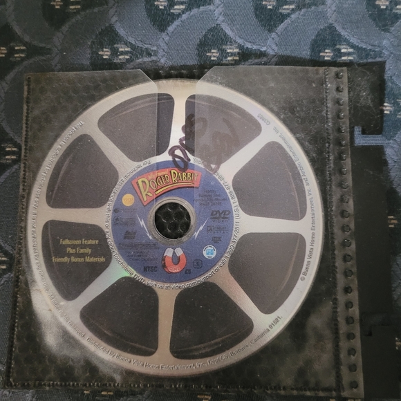 Roger Rabbit DVD(not blueray) - Picture 1 of 2